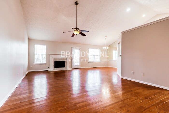 Building Photo - 1418 Wilkes Ive Dr