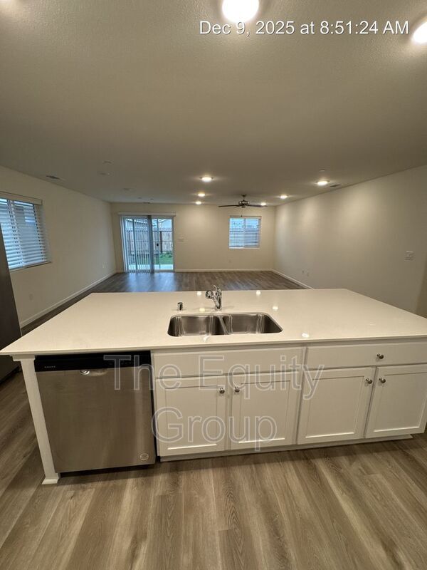 Building Photo - 7040 Avenue 310