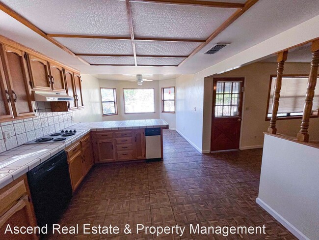 Building Photo - 4 br, 2 bath House - 3204 Suncrest Drive