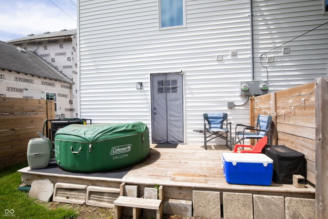 Building Photo - 405 Keystone Ave