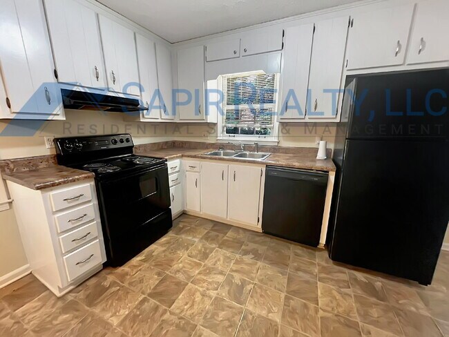 Building Photo - 4125 Maple Ferry Dr