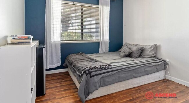 Building Photo - Gorgeous Home in 93314 Area!