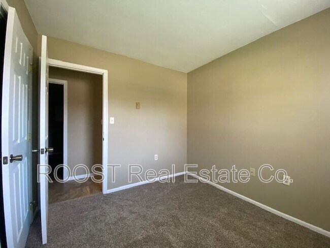 Building Photo - 76 Prugh Ave