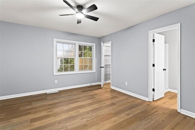 Building Photo - 1777 Twin Brooks Dr SE