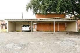 Building Photo - 7623 Pecan Villas Dr