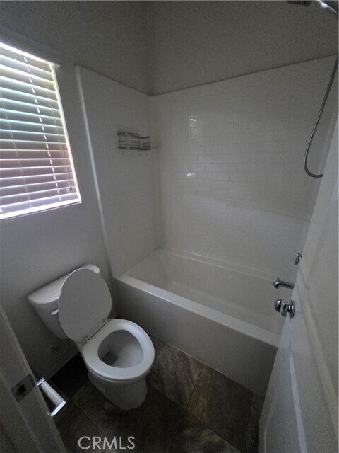Building Photo - 3253 Quarry Dr