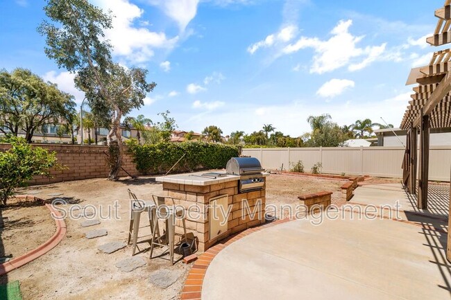Building Photo - 37775 Amber Ln
