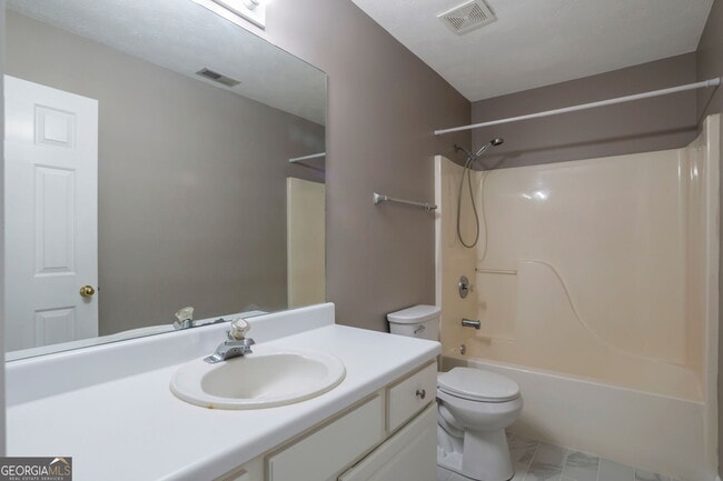 Building Photo - 90 Allen Oaks Way