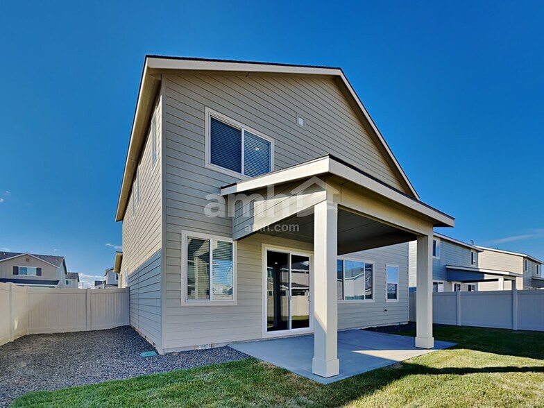 Building Photo - 1034 S Jillian Ave