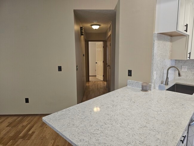 Building Photo - 5244 Wagon Wheel Ln