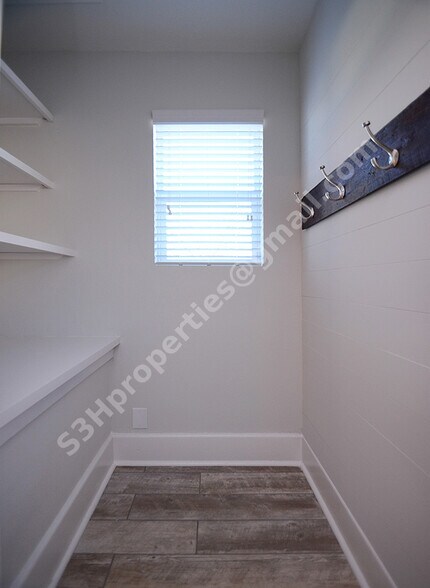 Building Photo - 2304 N 65th St