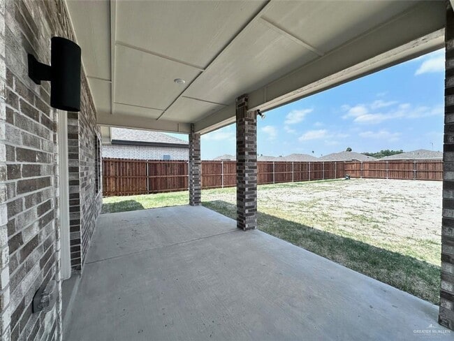Building Photo - 8329 N 35th Ln