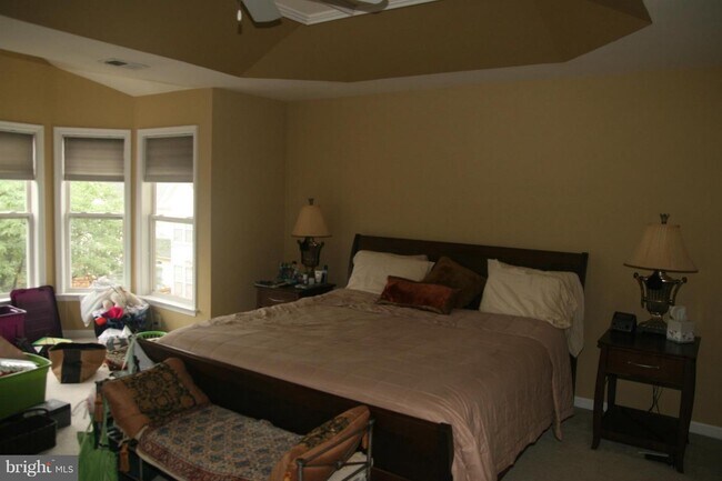 Building Photo - 20925 Cheyenne Terrace