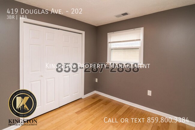 Building Photo - 419 Douglas Ave