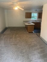 Building Photo - 750 College Ave