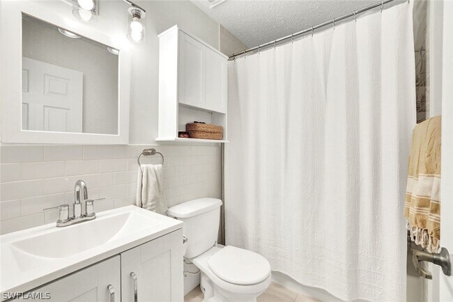 Building Photo - 534 Leawood Cir