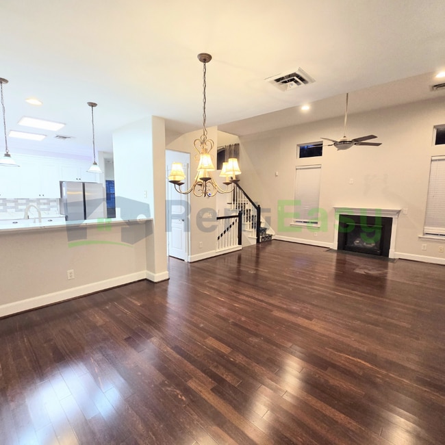 Building Photo - 3023 Bay Shore Ln
