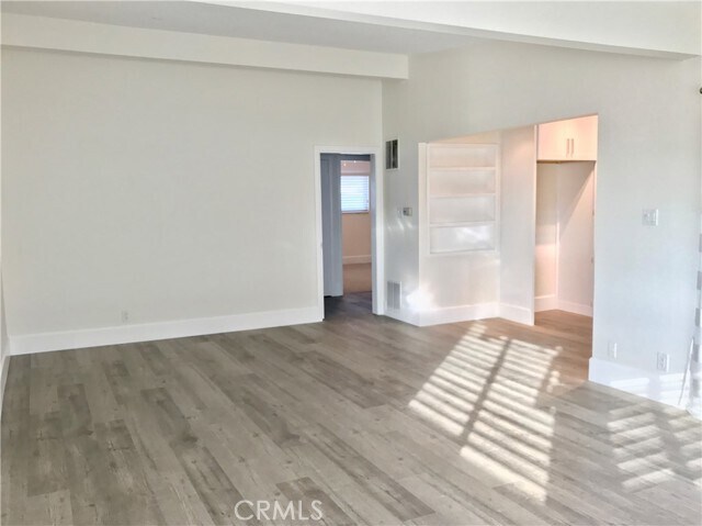 Building Photo - 374 Palos Verdes Blvd