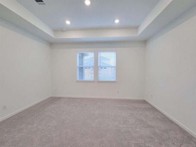 Building Photo - 9742 Rialto Hts Dr