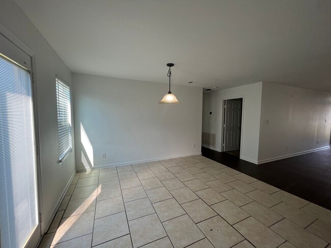 Building Photo - Spacious 3 bed in Harvest AL