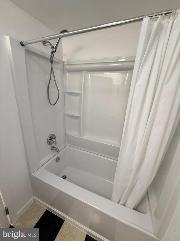 Building Photo - 137 E Baltimore St