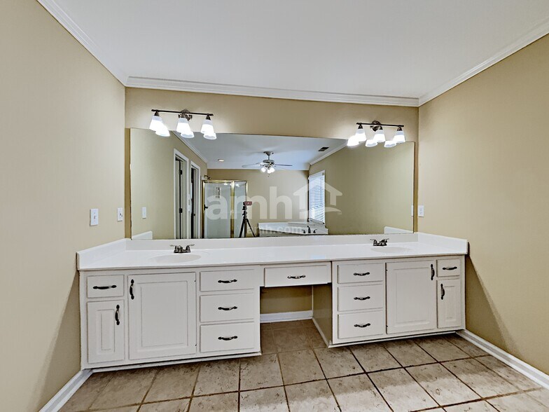 Building Photo - 1625 St Julian St NW