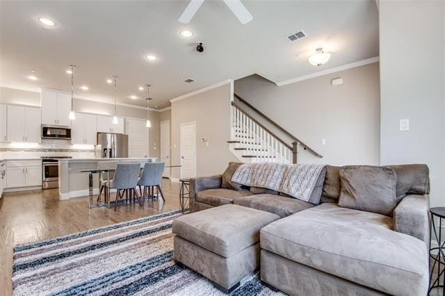 Building Photo - 2821 Lindale Dr