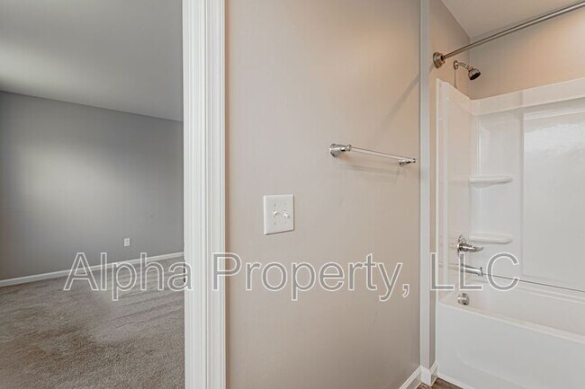 Building Photo - 818 Purcell Dr