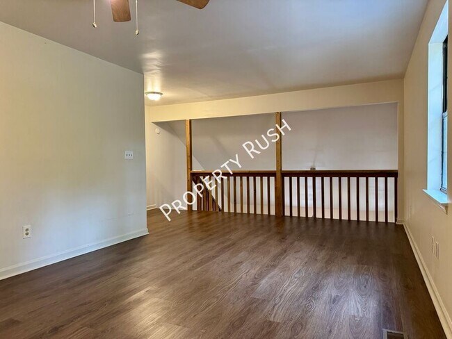 Building Photo - 6018 Champion Rd