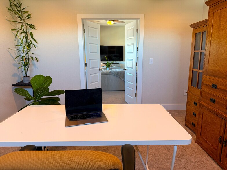 Upstair Multipurpose room - 11001 Charger Way