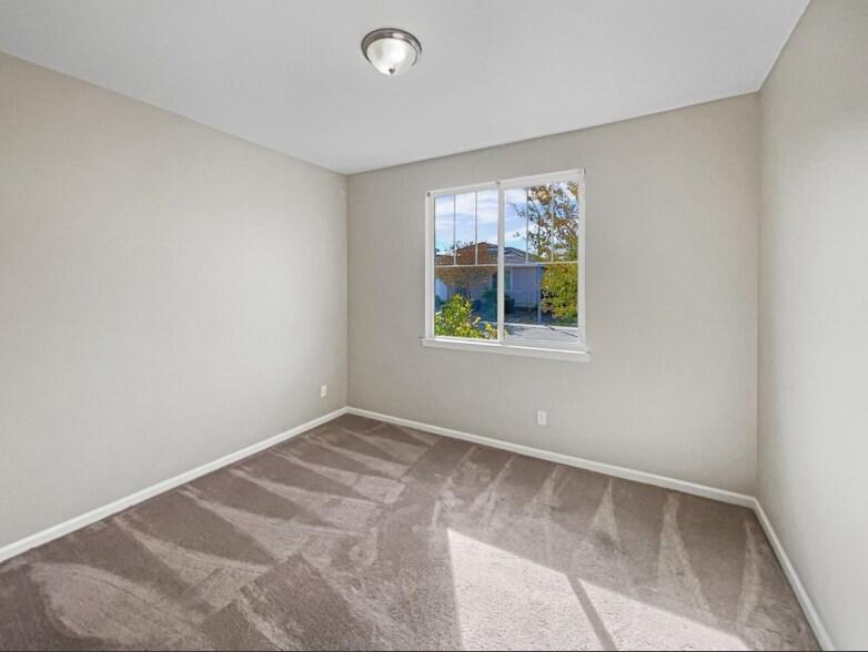 Building Photo - 5021 Birch Valley Way