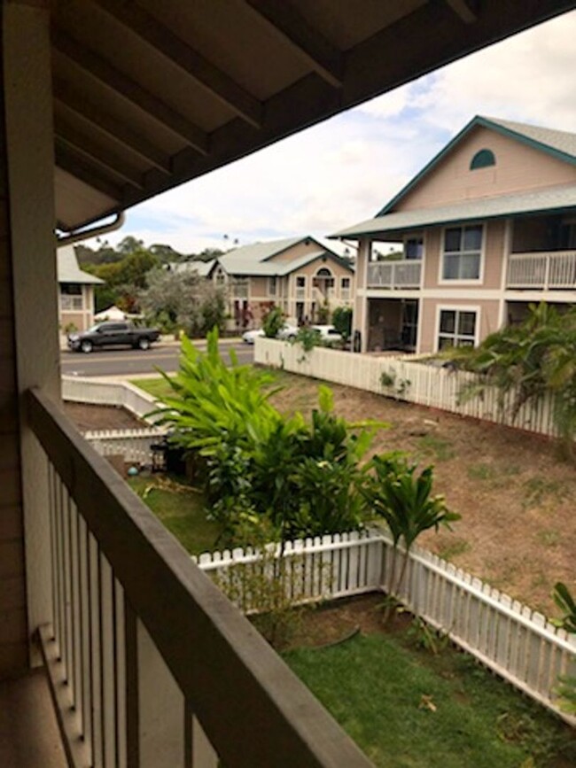 Building Photo - Iao Parkside 2 bed 2 bath upstairs unit.