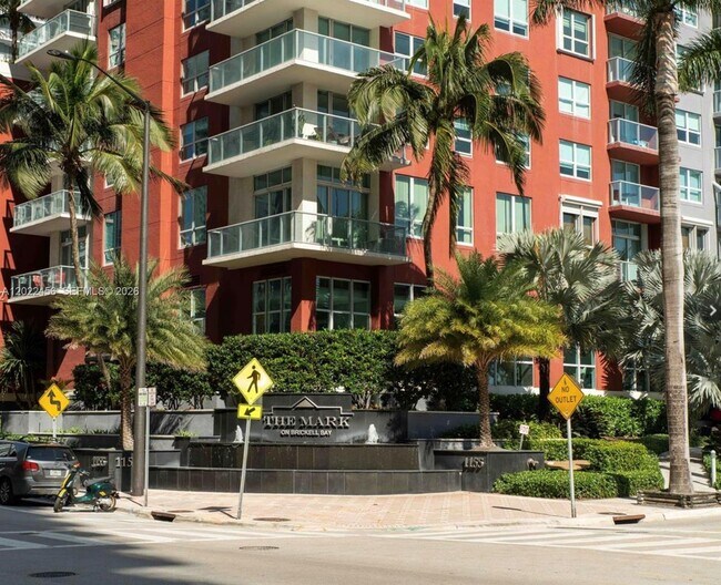 Building Photo - 1155 Brickell Bay Dr