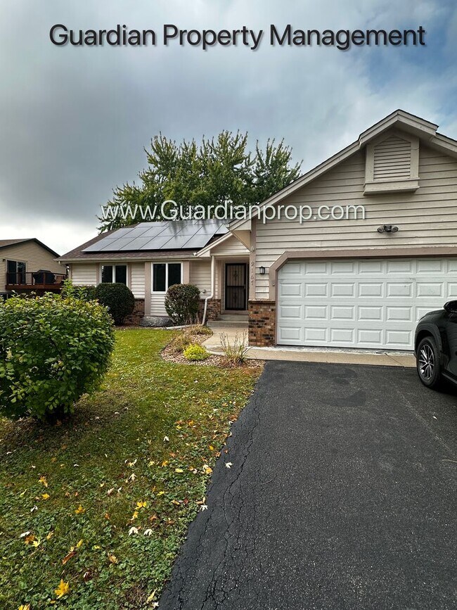 Building Photo - Maple Grove Single Family Home, 2 Car Garage, Dishwasher, Solar, Available Now