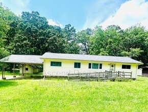 Building Photo - 7835 Rosemary Cir