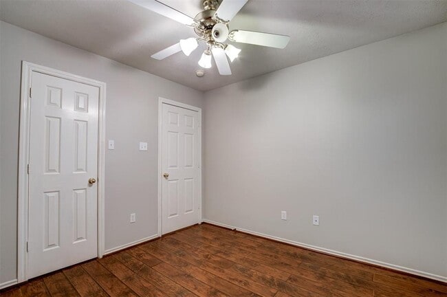 Building Photo - 12130 Piney Bend Dr