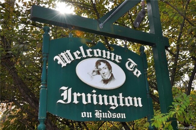 Building Photo - 27 N Buckhout St