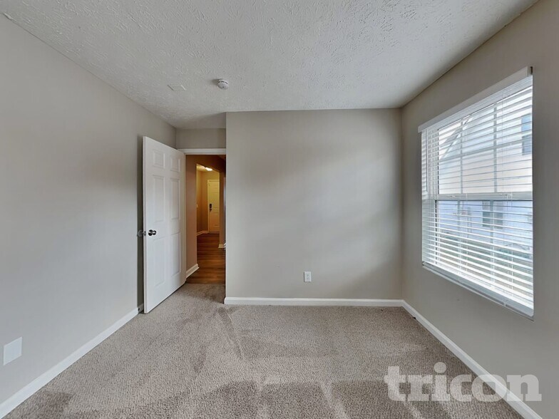 Building Photo - 10931 Cimmaron Ct