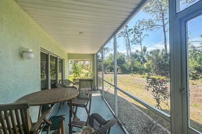 Building Photo - 8050 Memory Ln