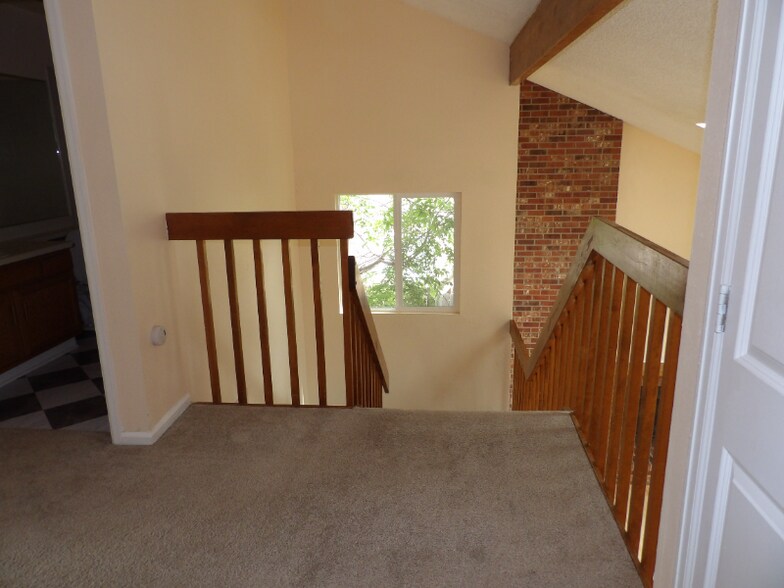 Building Photo - 3830 Gingham Way