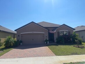 Building Photo - 939 Remington Green Dr SE