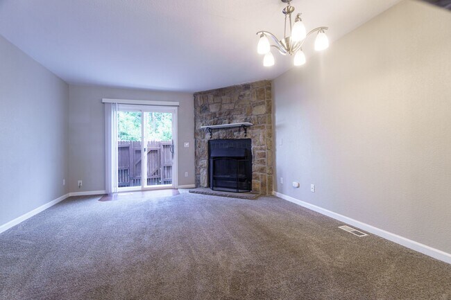 Building Photo - 4030 Baytown Dr