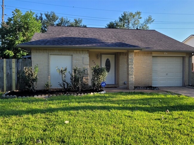 Building Photo - 9843 Mill Shadow Dr