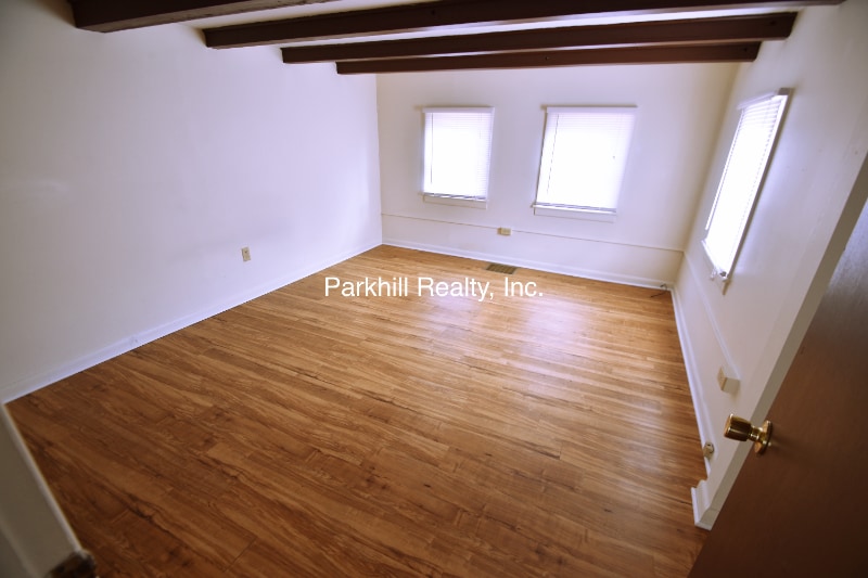 Building Photo - 308 Wood St