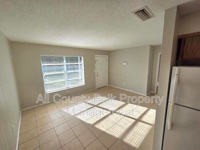 Building Photo - 107 Hamolia Ave