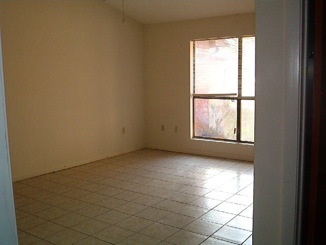 Building Photo - 33 5th Ave