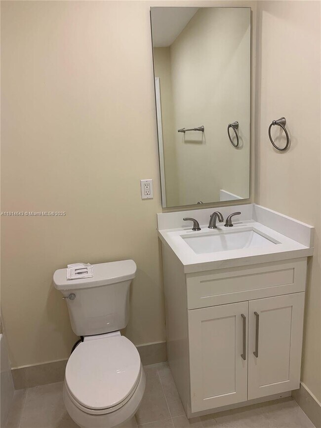 Building Photo - 3235 SW 58th Ct
