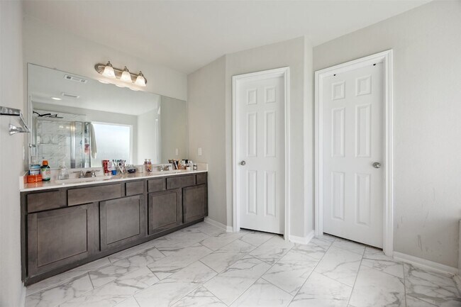 Building Photo - 2903 Godric Hollow Ln.