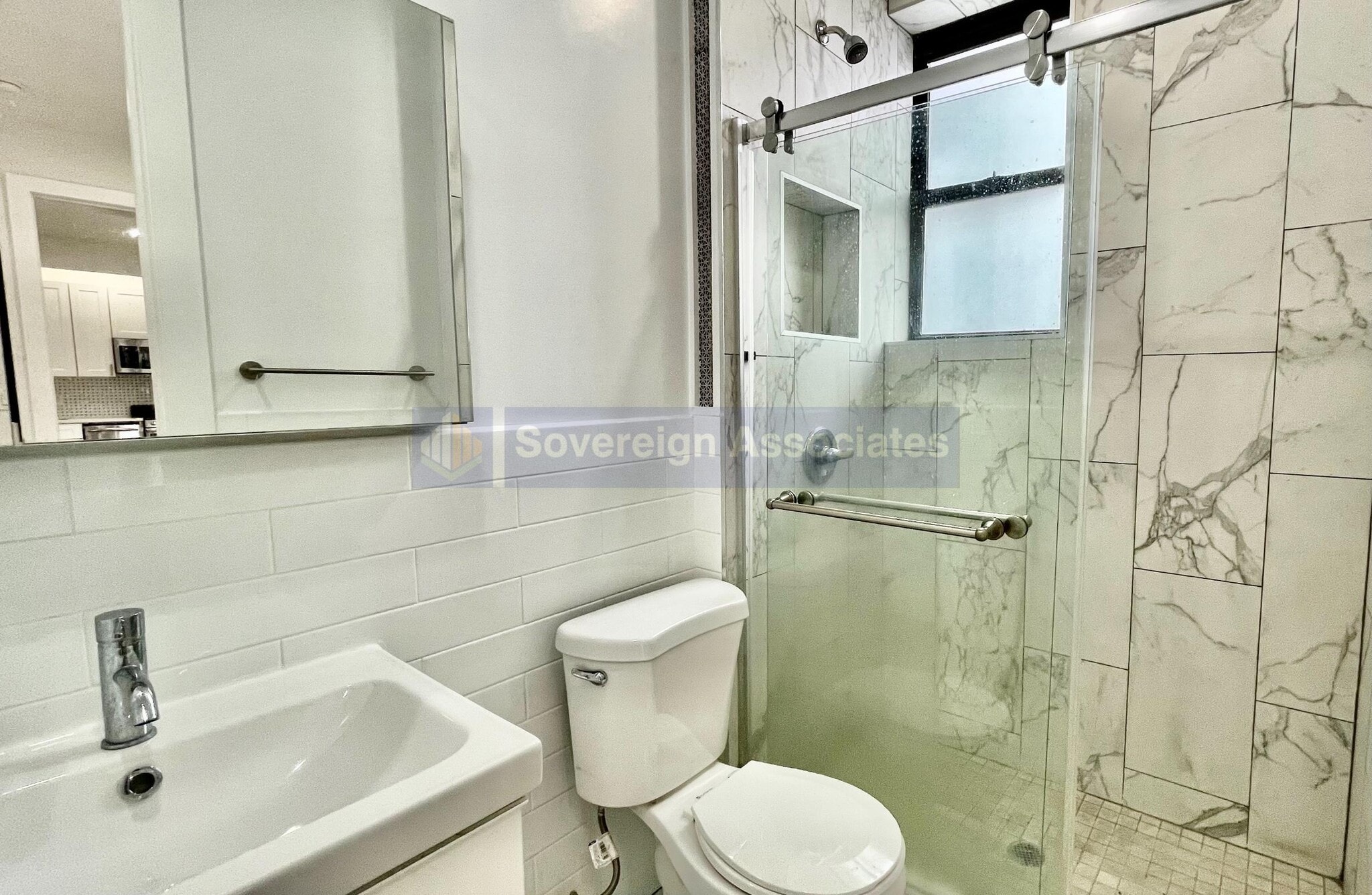 Building Photo - 45 Tiemann Pl