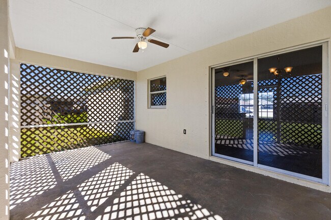 Building Photo - 2110 SW Trenton Ln